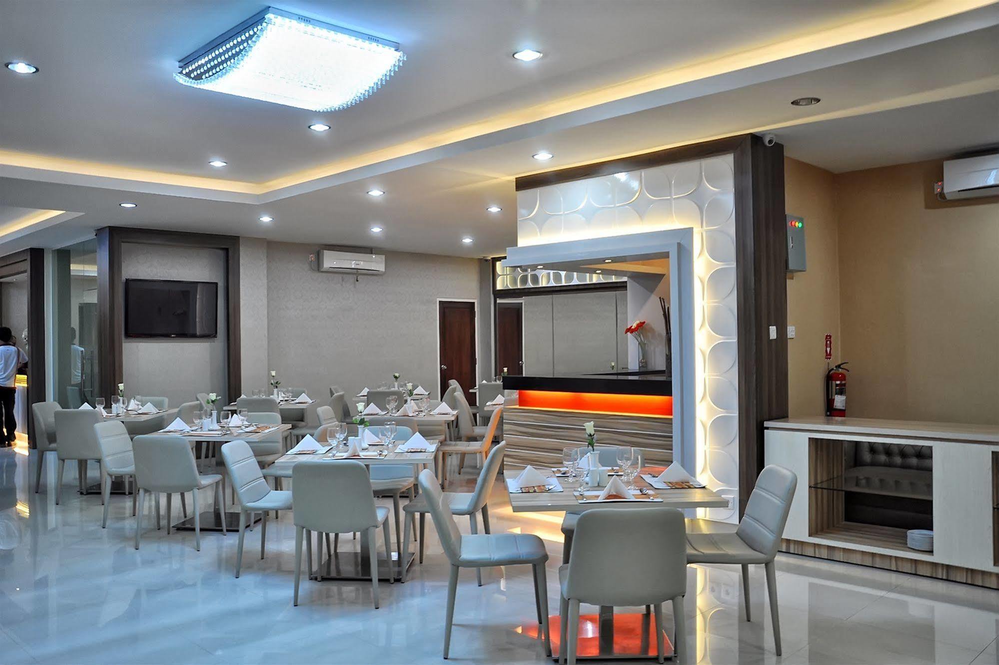 Rangkayo Basa Halal Hotel Padang  Luaran gambar